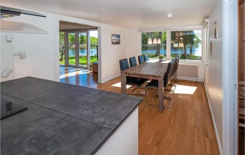 Nice Home In Hallaryd With Kitchen in Torsholma