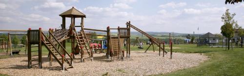 Chalet im Spiel- und Obstgarten