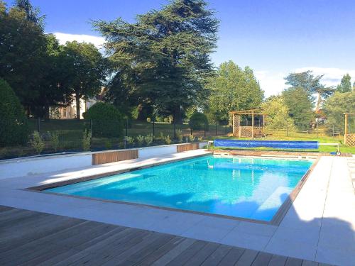 Domaine des Grands Cedres in Cordelle