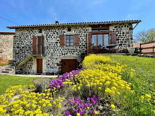 Gîte Saint-Paul-de-Tartas, 3 pièces, 6 personnes - FR-1-582-295 gîte à louer La Brugère