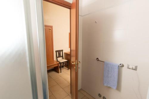 Allegria Cesar - image 13