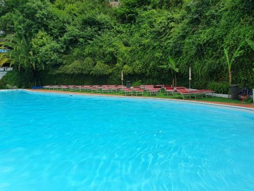 Piscina, Mobilhome near Rome in a park with communal swimming pool in La Giustiniana