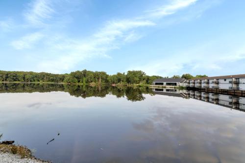 Waterbird Lakeside Inn