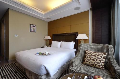 room detail thumbnail 0