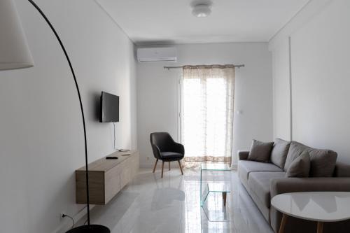 One-Bedroom Apartment image 7