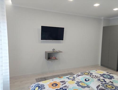 Two-Bedroom Apartment image 7