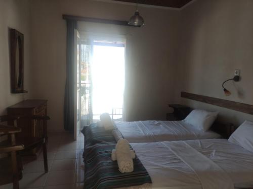 Filanthi Rooms - image 5