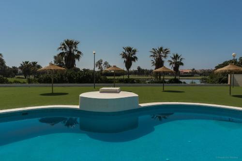 Gran Villa Roquetas Beach & Golf Playa Serena - image 3
