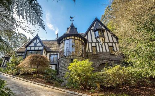 Fernhill Estate “ Gingerbread House” in Kallista