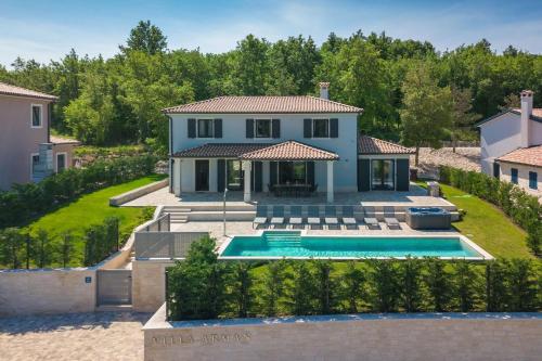 Luxury villa Arman with whirlpool in Visinada - Accommodation - Vižinada