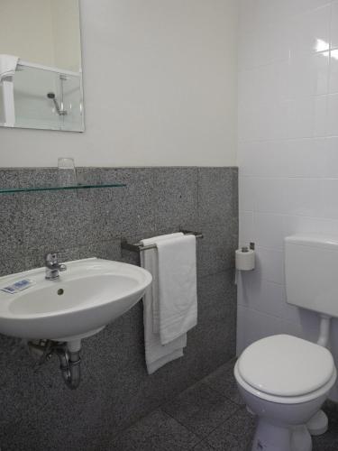 Hotel Westend - image 5