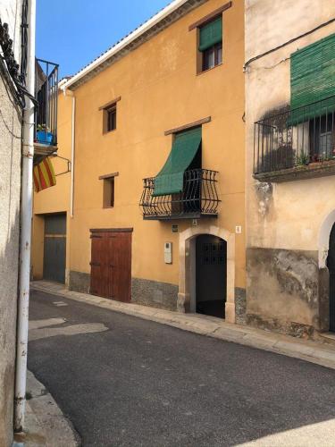 Cal Tató Apartament (Cal Tato Apartament) in Os de Balaguer