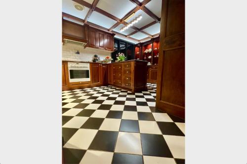 Fernhill Estate “ Gingerbread House” in 卡利斯塔