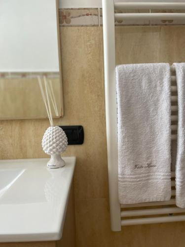 Salentina White House