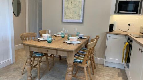 Létesítmények, Oulton Park Lodge in Little Budworth