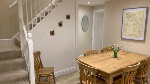 Létesítmények, Oulton Park Lodge in Little Budworth