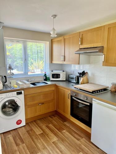 Køkken, New Forest Hideaway- Self Catering Accommodation in Cadnam