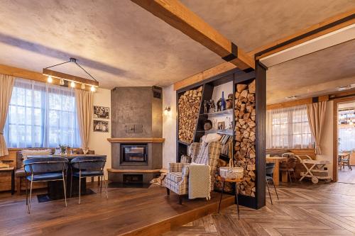 Étterem, Hotel McLimon in Senov U Noveho Jicina