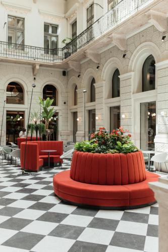 Hotel Oktogon Haggenmacher by Continental Group - image 12