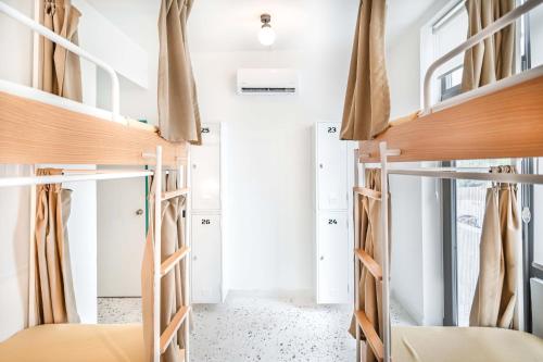 BE BOLD HOSTEL Room Type - Bed in 4-Bed Mixed Dormitory Room