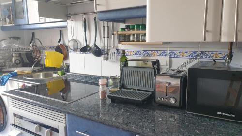 Alberto Astur Habitaciones privadas màs cocina compartida