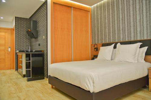 Surf One Hotel – Agadir, CO