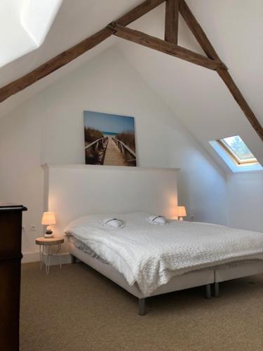 merveilleux cottage dans parc de 7,5 hectares in Saint-Nicolas-du-Pelem