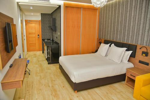 Surf One Hotel – Agadir, CO