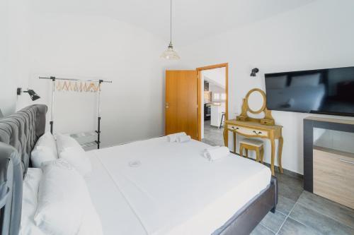  Stellatos House in Póros