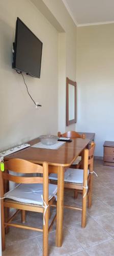  studio στην πολη των τρελων νερων in Chalkida