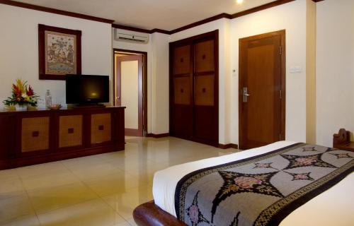 Grand Balisani Suites Hotel