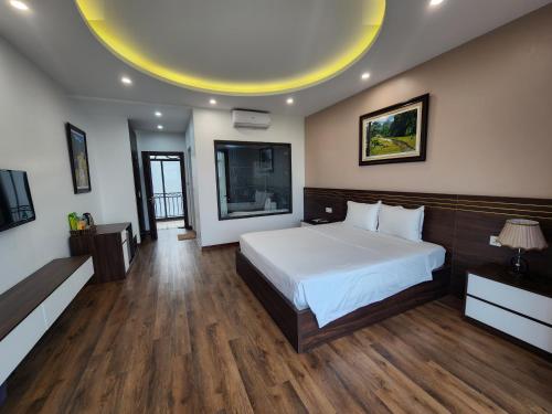 Lotus Hotel Ninh Bình