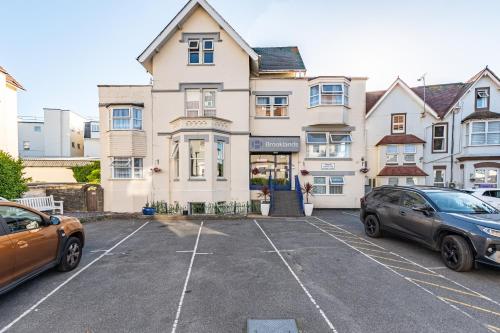 Exterior view, Brooklands Hotel in Bournemouth