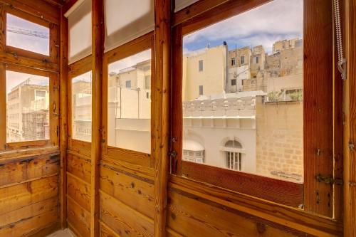 Stylish 2BR Apt in Valletta by Buena Vista, La Valletta (foto 10)