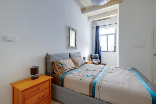 Stylish 2BR Apt in Valletta by Buena Vista - image 2