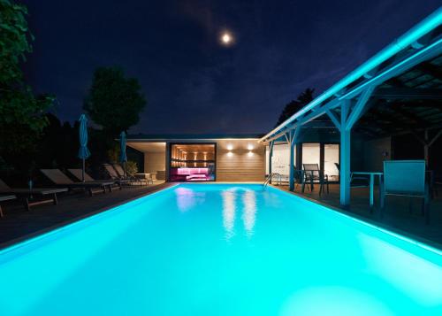 Lorelei Pension Adults Only