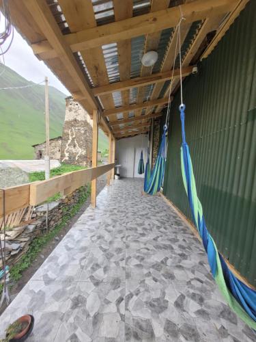 Iekārtas, Guesthouse Mose in Ushguli