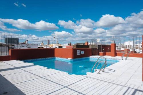 APARTAMENTO EN CASA PALACIO CON PISCINA 15 MAYO a 15 OCTUBRE, Sewilla