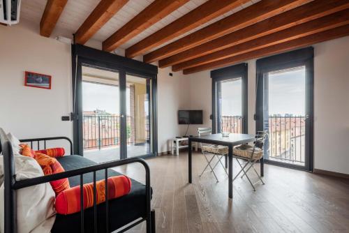 Easylife - Milano - Magolfa 9 - Navigli, Milan