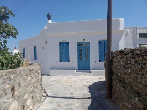 Kafenes house Αναπαλαιώμενο παραδοσιακό σπίτι - Location saisonnière - Artemon