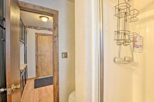 Grand Lake Escape with Fireplace Grill and Deck! - image 6