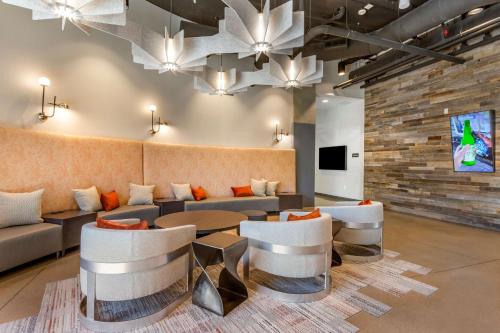 Lobby, Vīb Hotel by Best Western Phoenix-Tempe in Tempe North ASU
