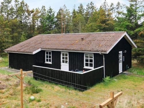 Three-Bedroom Holiday home in Jerup 13