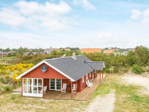 6 person holiday home in Hvide Sande