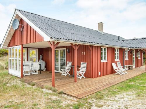 6 person holiday home in Hvide Sande