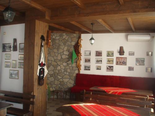 Mania Guest House