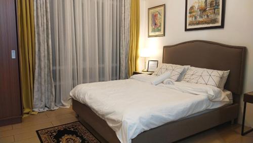 Rooms of 150 Newport Boulevard Near NAIA Terminal 3