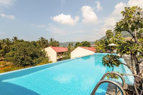 Andaman Sea View Apartment - Patong Beach