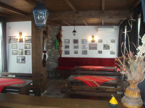Darījumu centrs, Mania Guest House in Kalofer