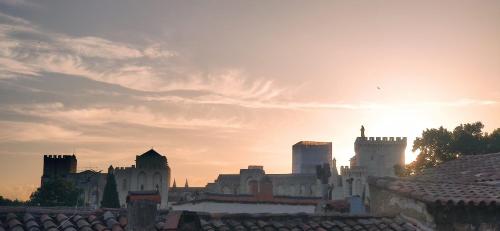 Maison intra muros, terrasses avec vue sur palais jaccuzzi et garage 1